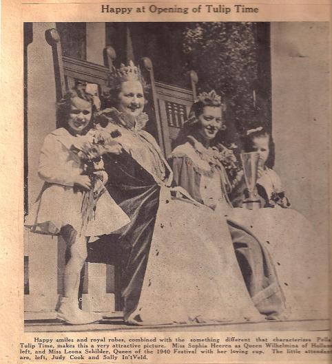 1940- queen crowning