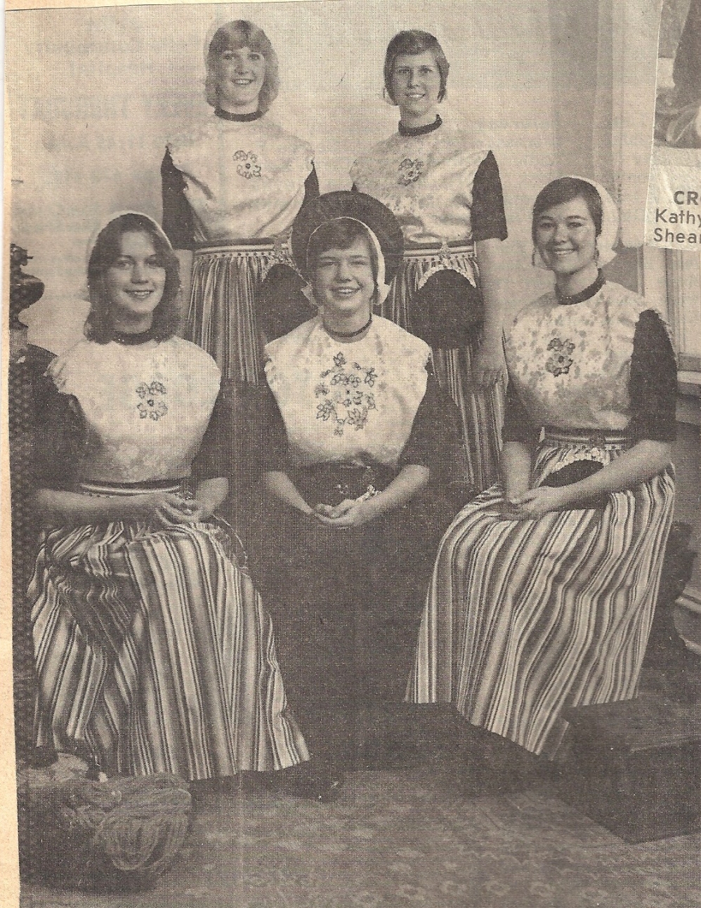 1977-costumes.jpg